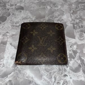 Louis Vuitton bifold brown monogram wallet coin pouch